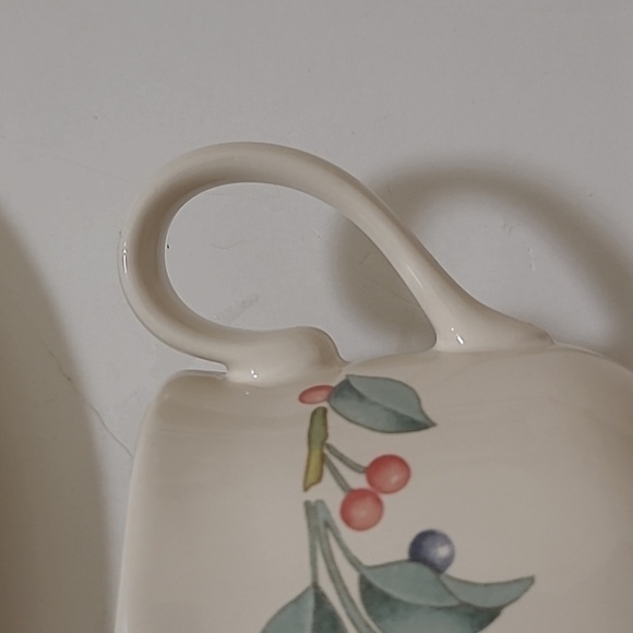 Corelle Coordinates Abundance 2 piece gravy boat creamer salt pepper shaker set - Picture 11 of 13